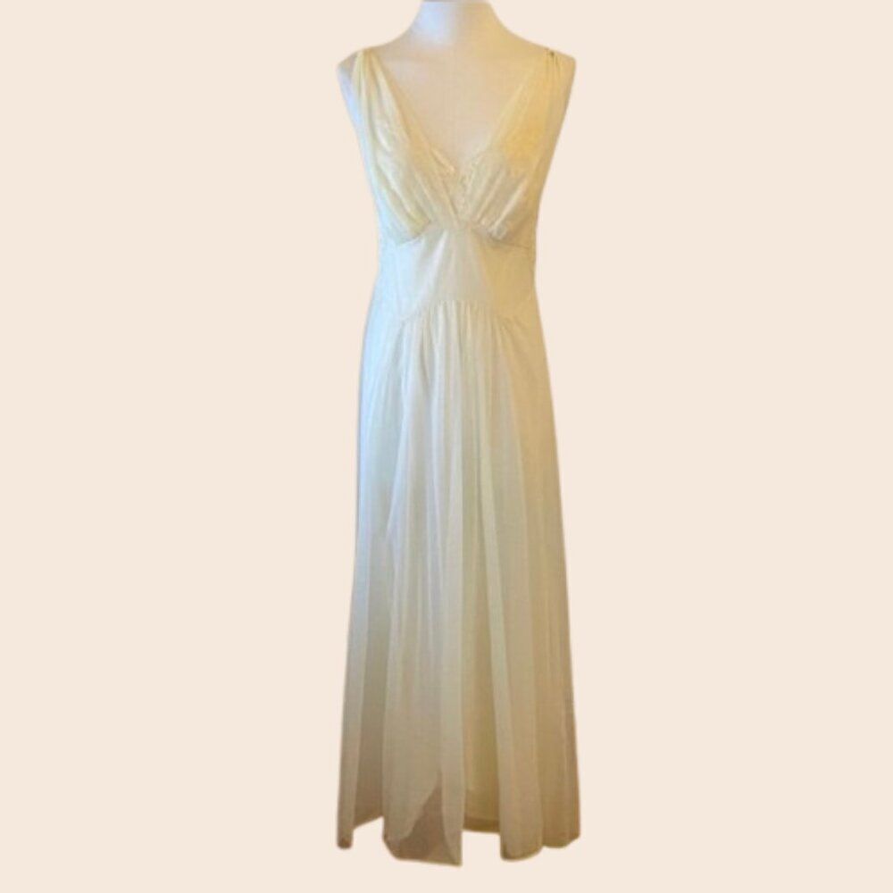 Vintage Sheer Cream Chiffon Full Length Chemise Gown Size Small